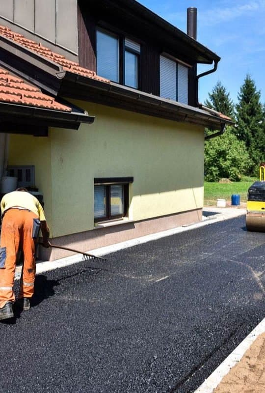 Residential asphalt driveway paving